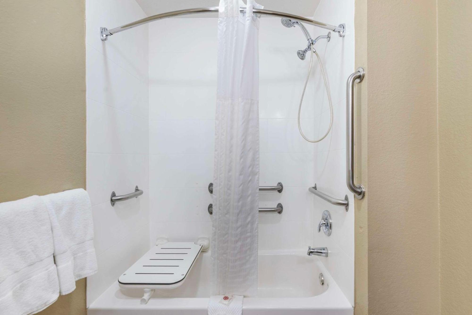 Comfort Inn Грейн-Веллі Екстер'єр фото