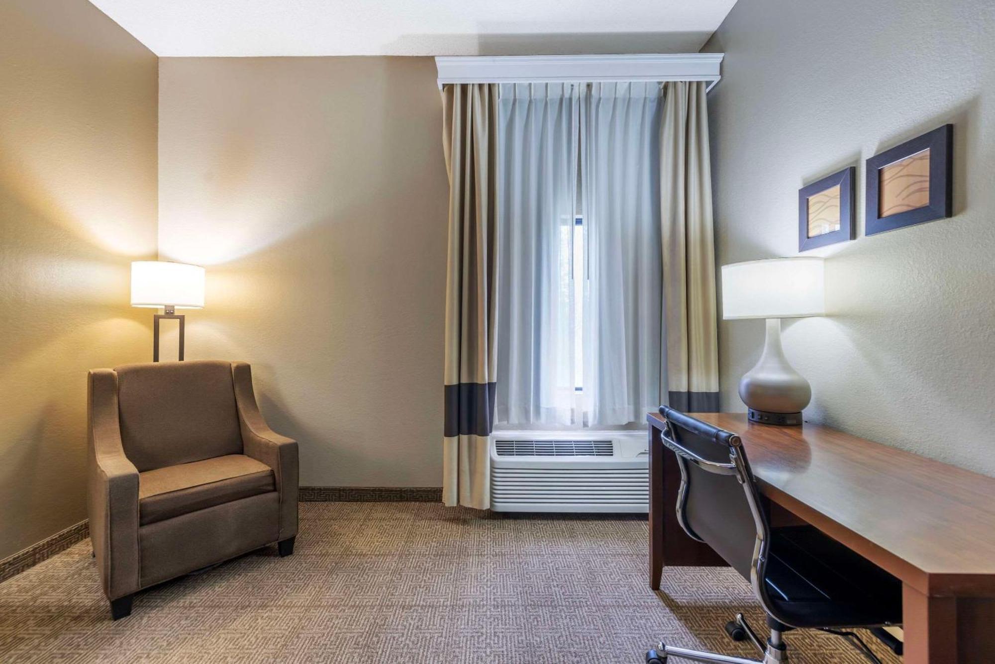 Comfort Inn Грейн-Веллі Екстер'єр фото