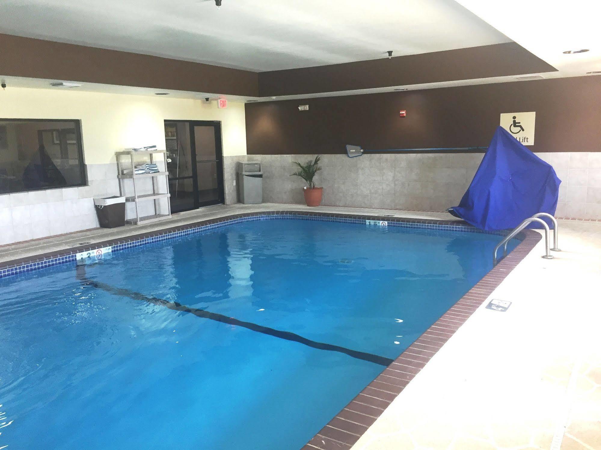 Comfort Inn Грейн-Веллі Екстер'єр фото
