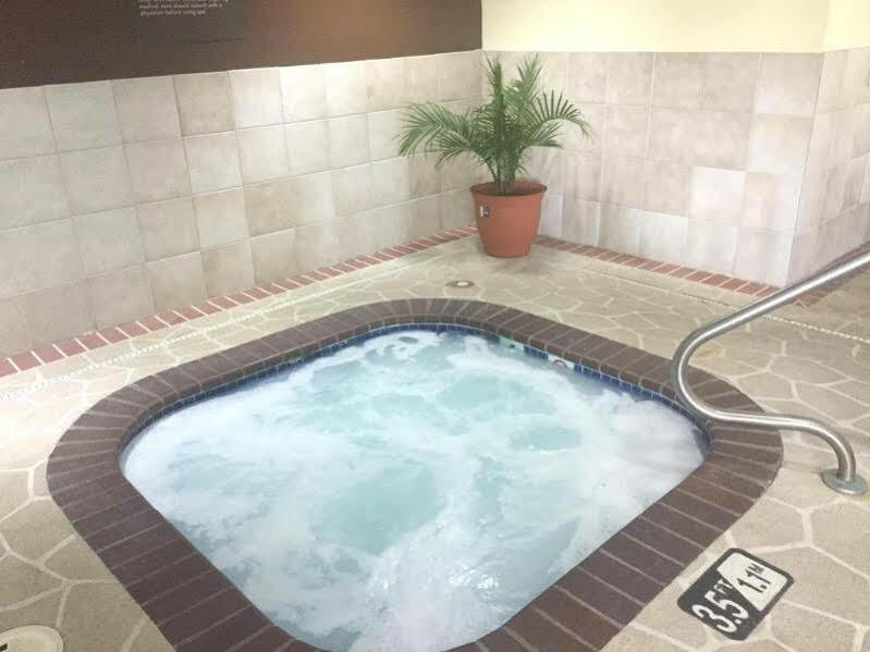 Comfort Inn Грейн-Веллі Екстер'єр фото