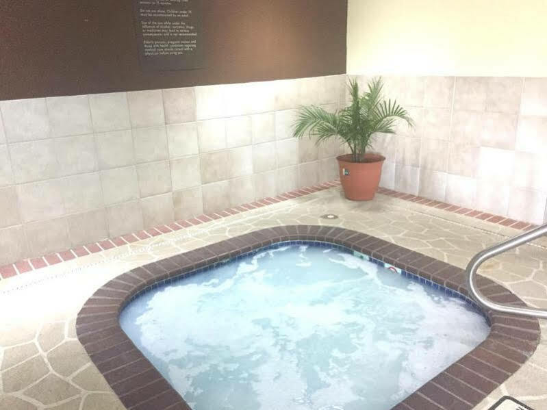 Comfort Inn Грейн-Веллі Екстер'єр фото