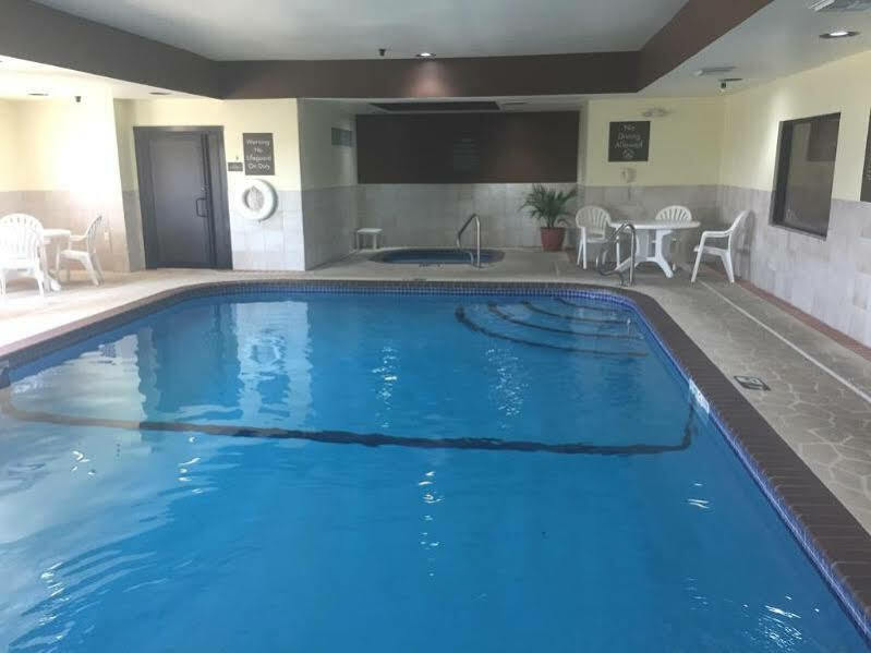 Comfort Inn Грейн-Веллі Екстер'єр фото